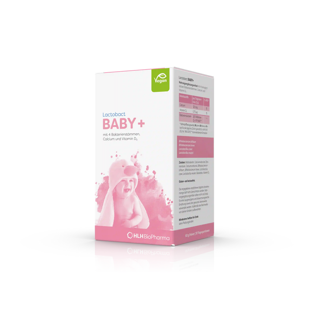 Produktbild  schräge Ansicht der Kartonage Lactobact Baby+ 60g. mit in einem Handtuch eingewickelten Baby auf der rosa Verpackung.